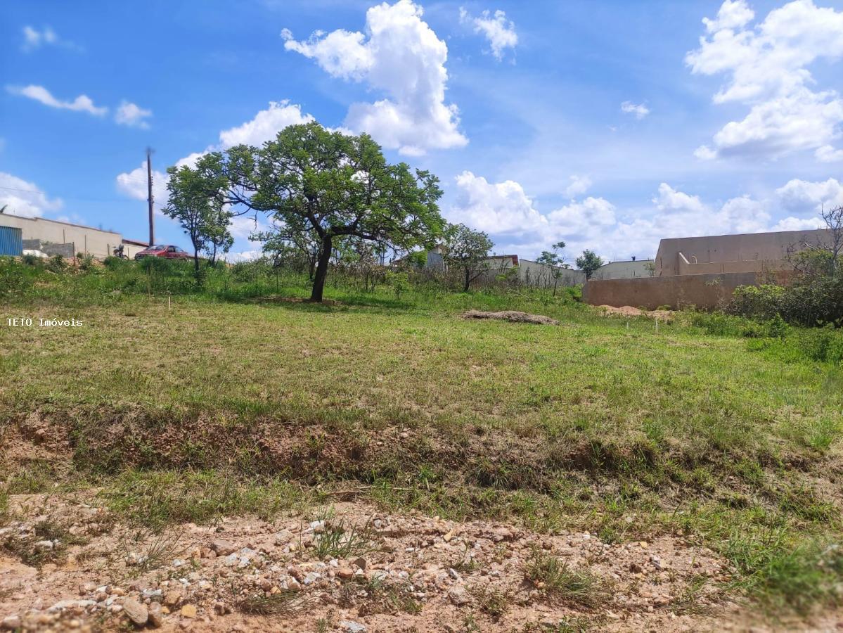 Terreno, 242 m² - Foto 1